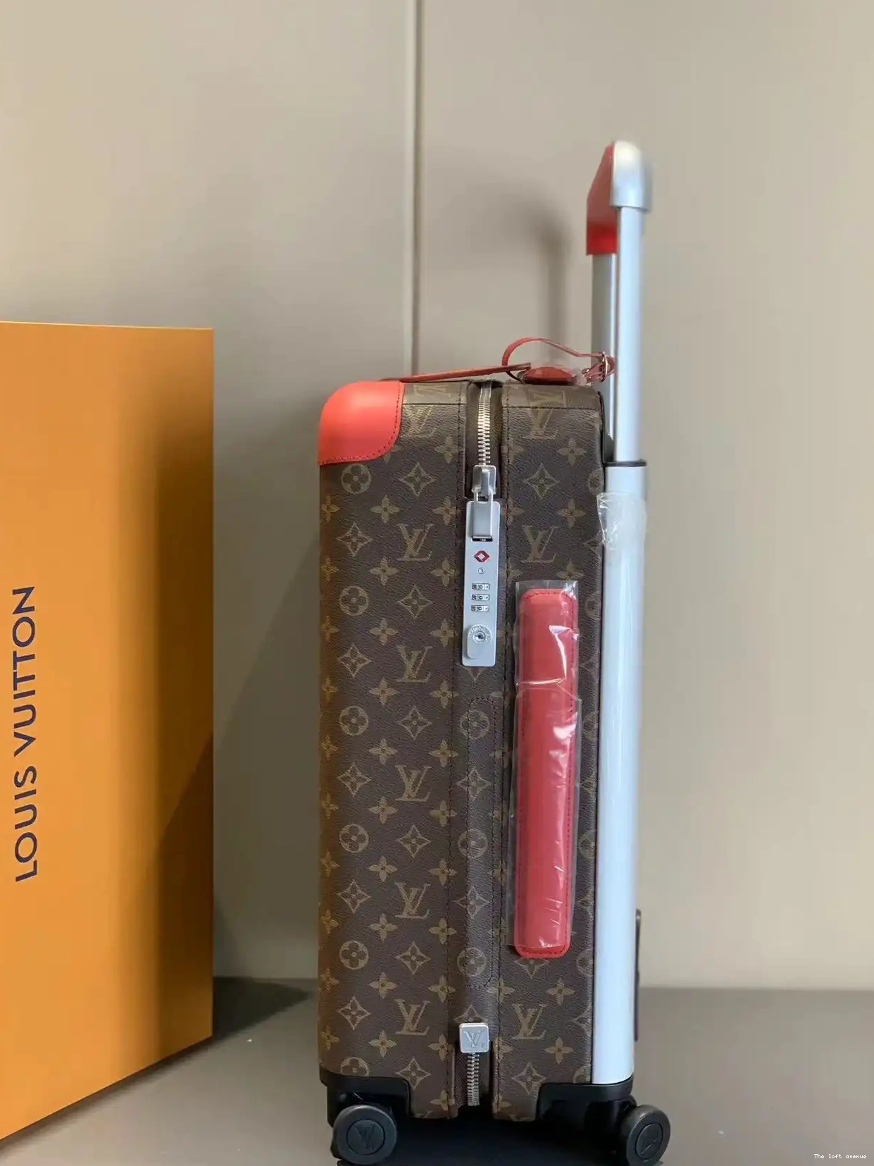CUSTOM MACASSAR 37L HORIZON 55 CABIN CANVAS SUITCASE 0517